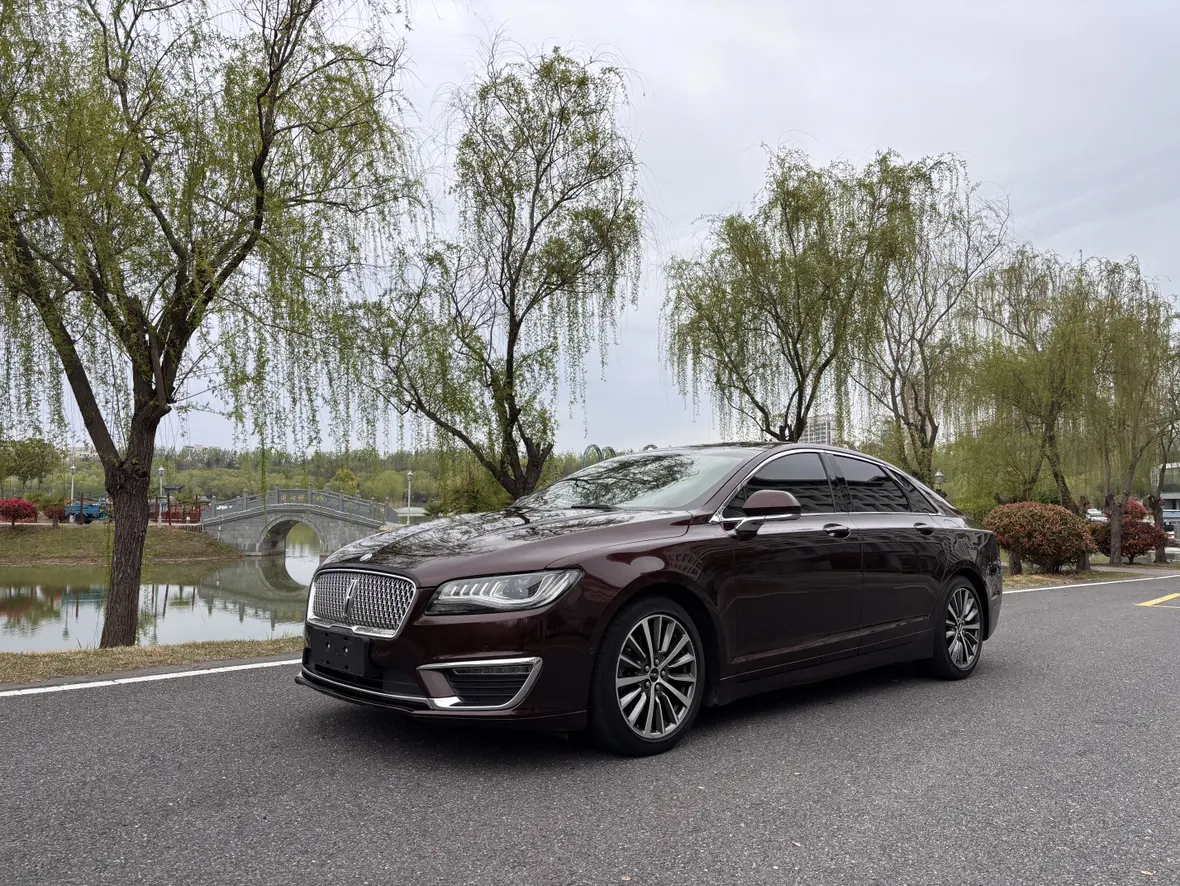 Lincoln MKZ