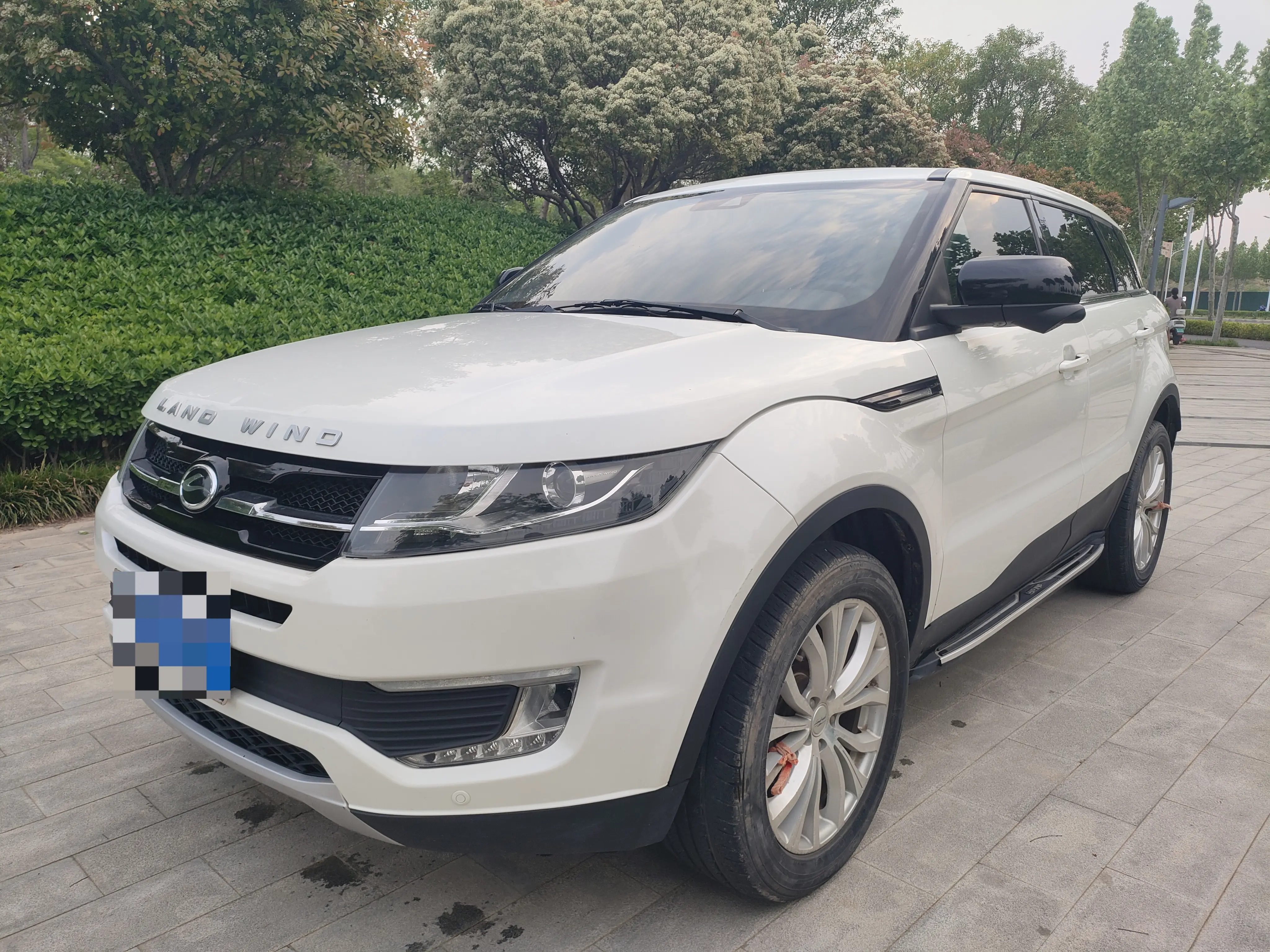 Lu Feng Landwind X7