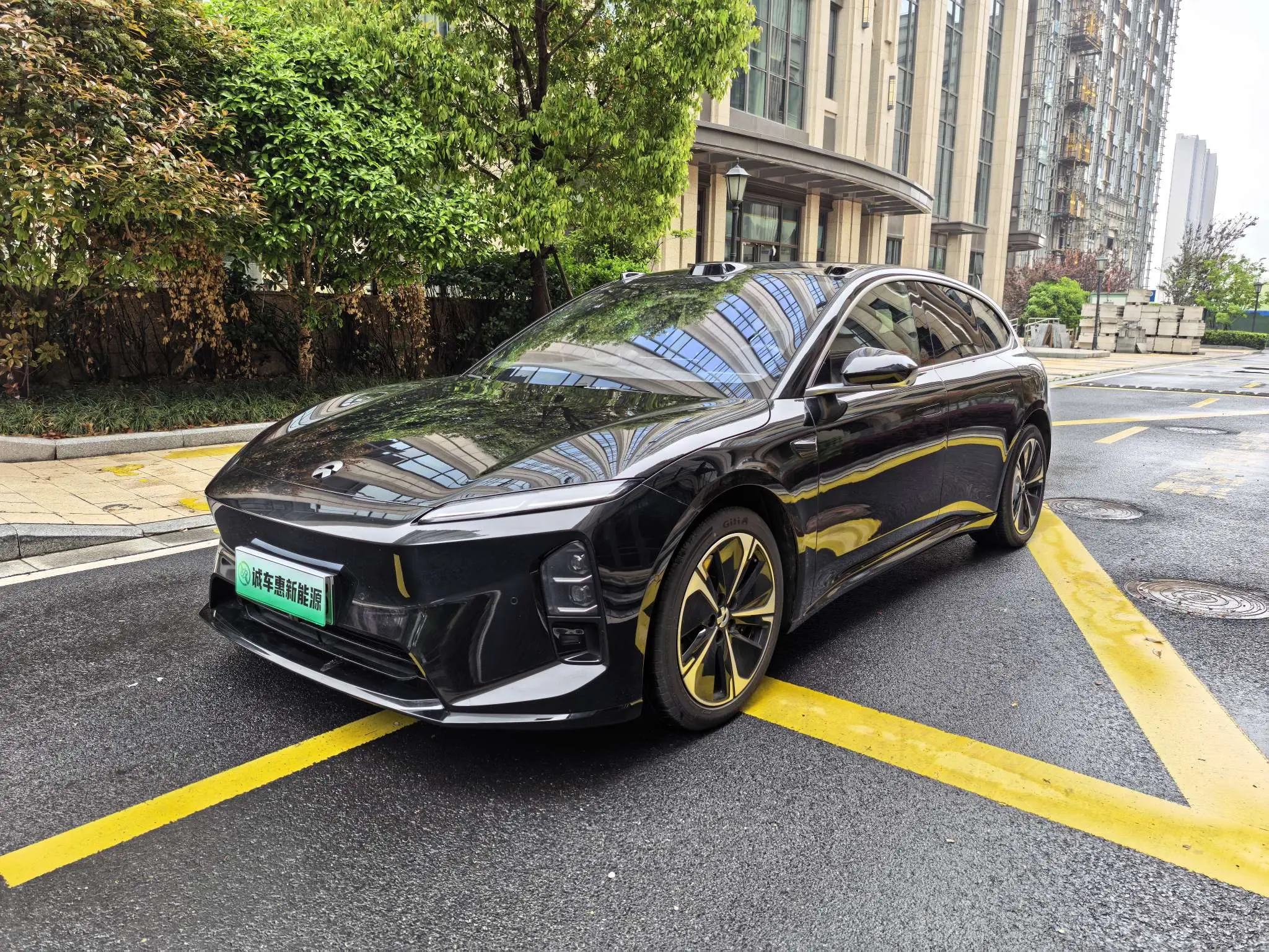 NIO ET5T