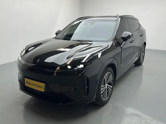 Lynk & Co 08 EM-P