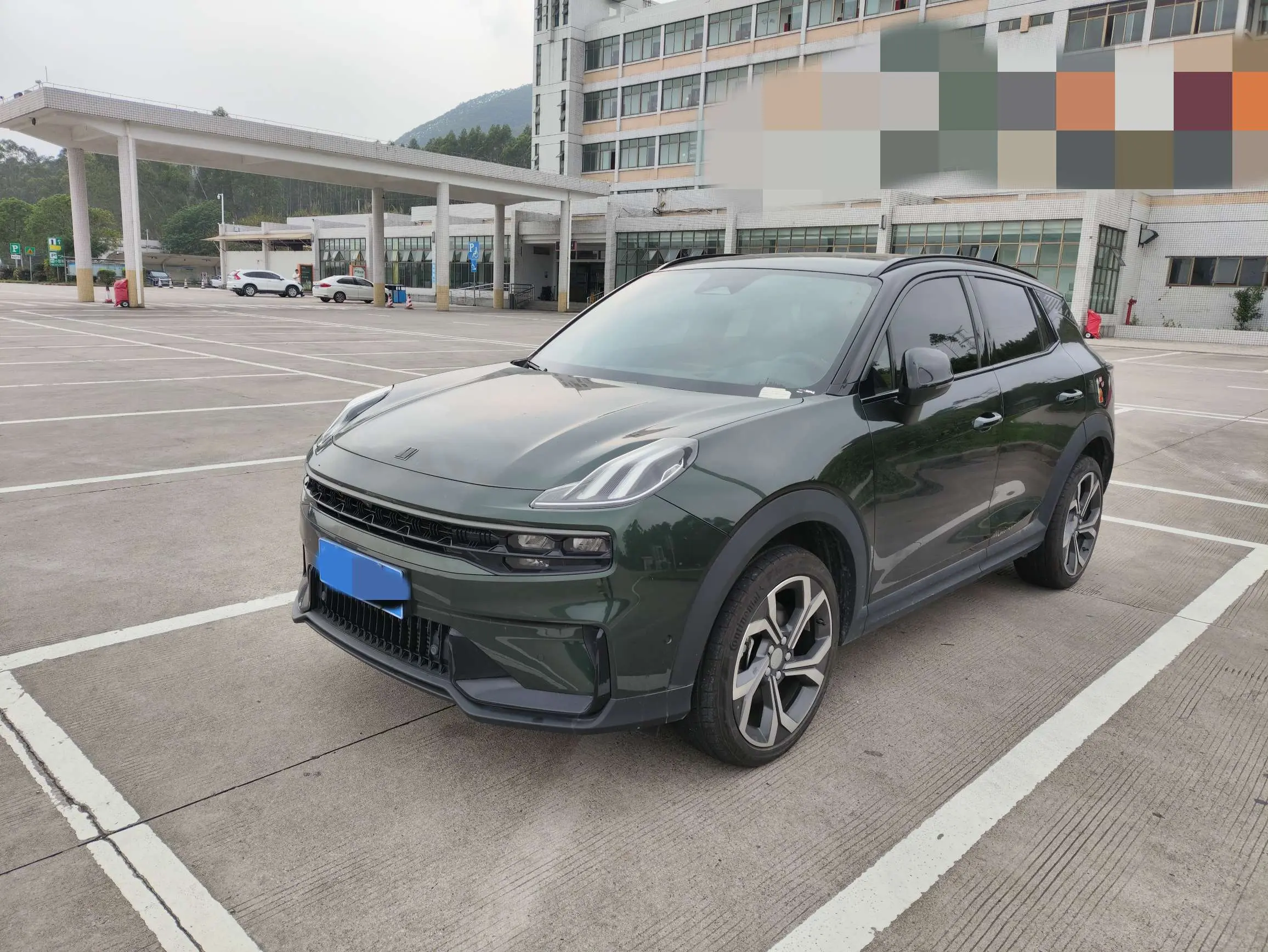 Lynk & Co 06