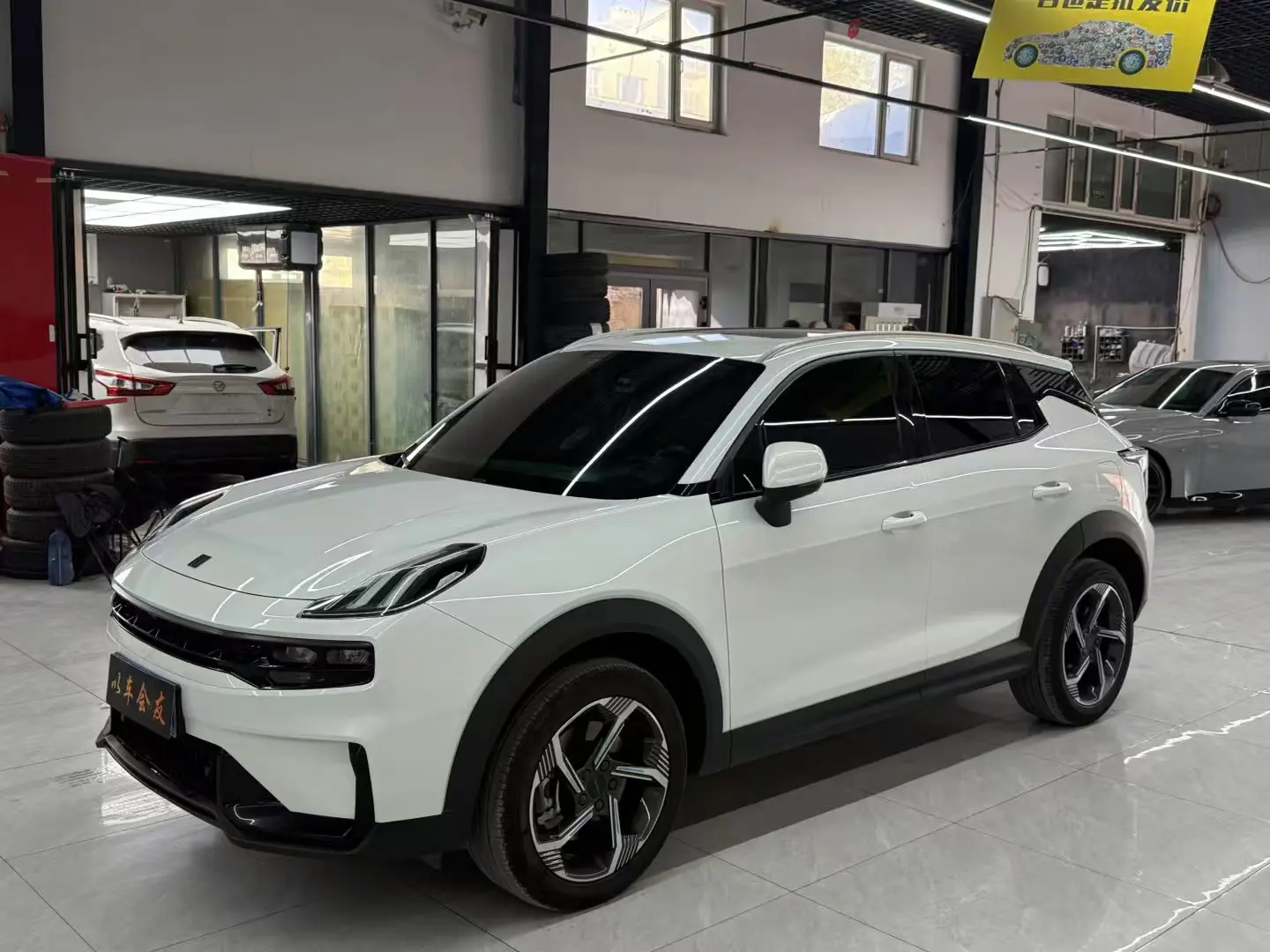 Lynk & Co 06