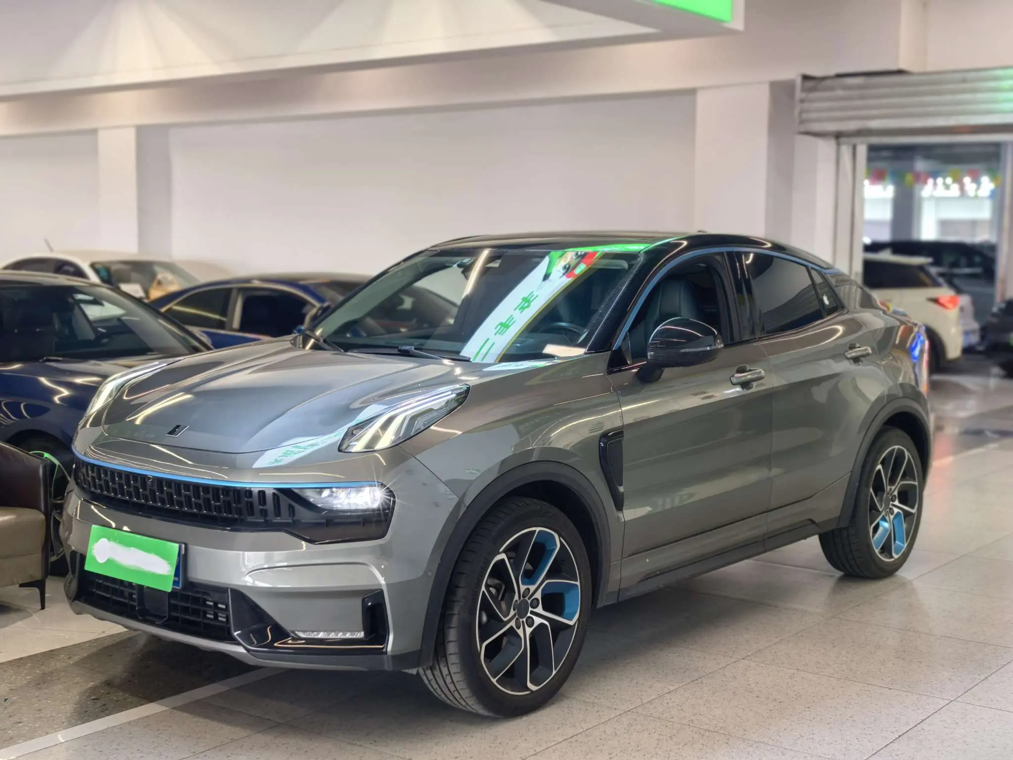 Lynk & Co 05