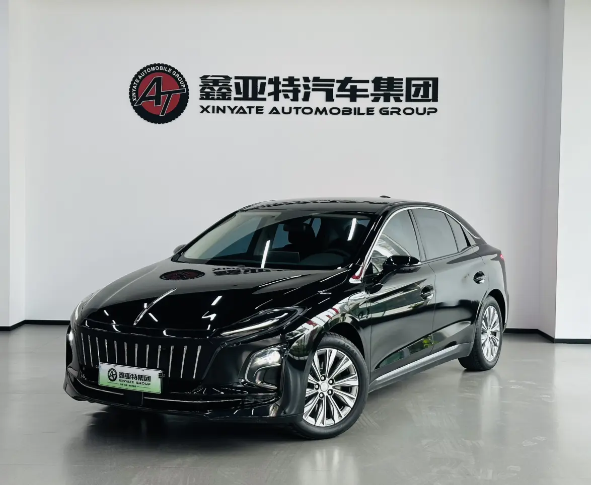 Hongqi E-QM5