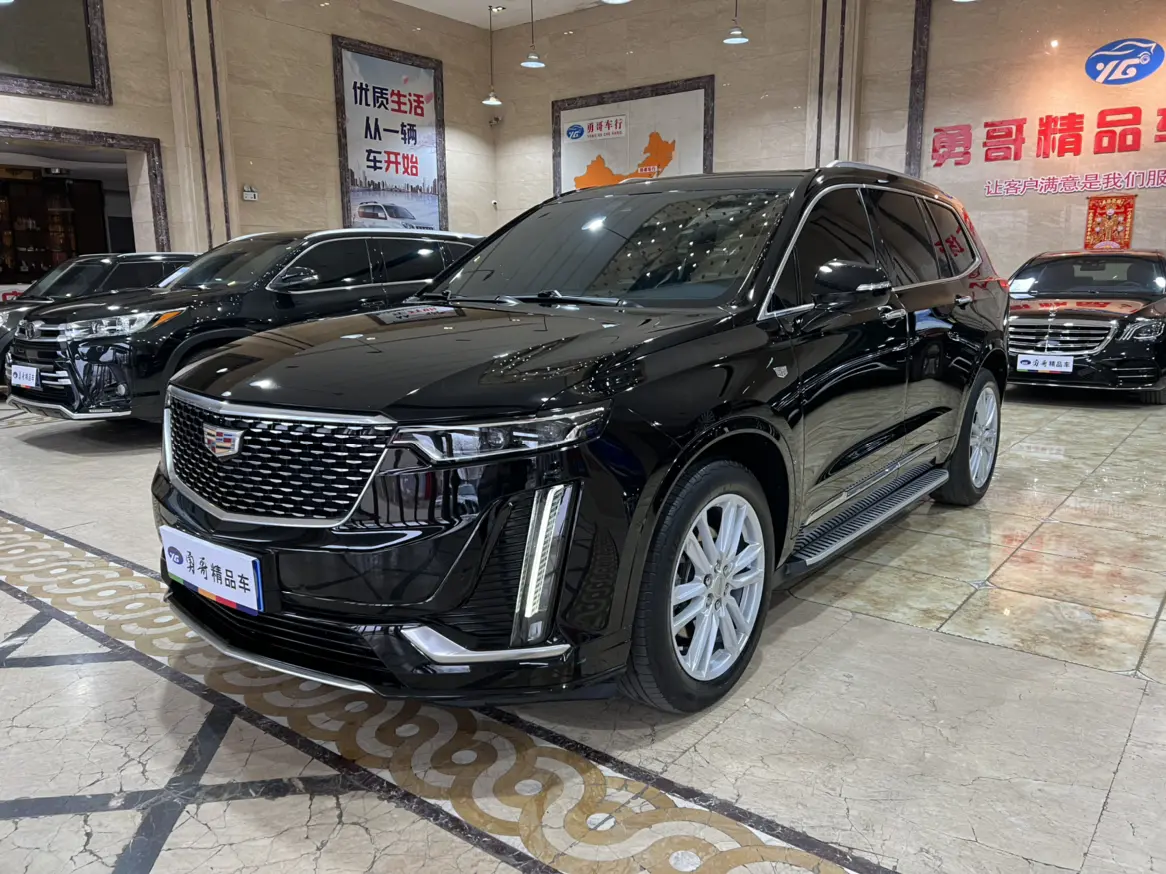Cadillac XT6