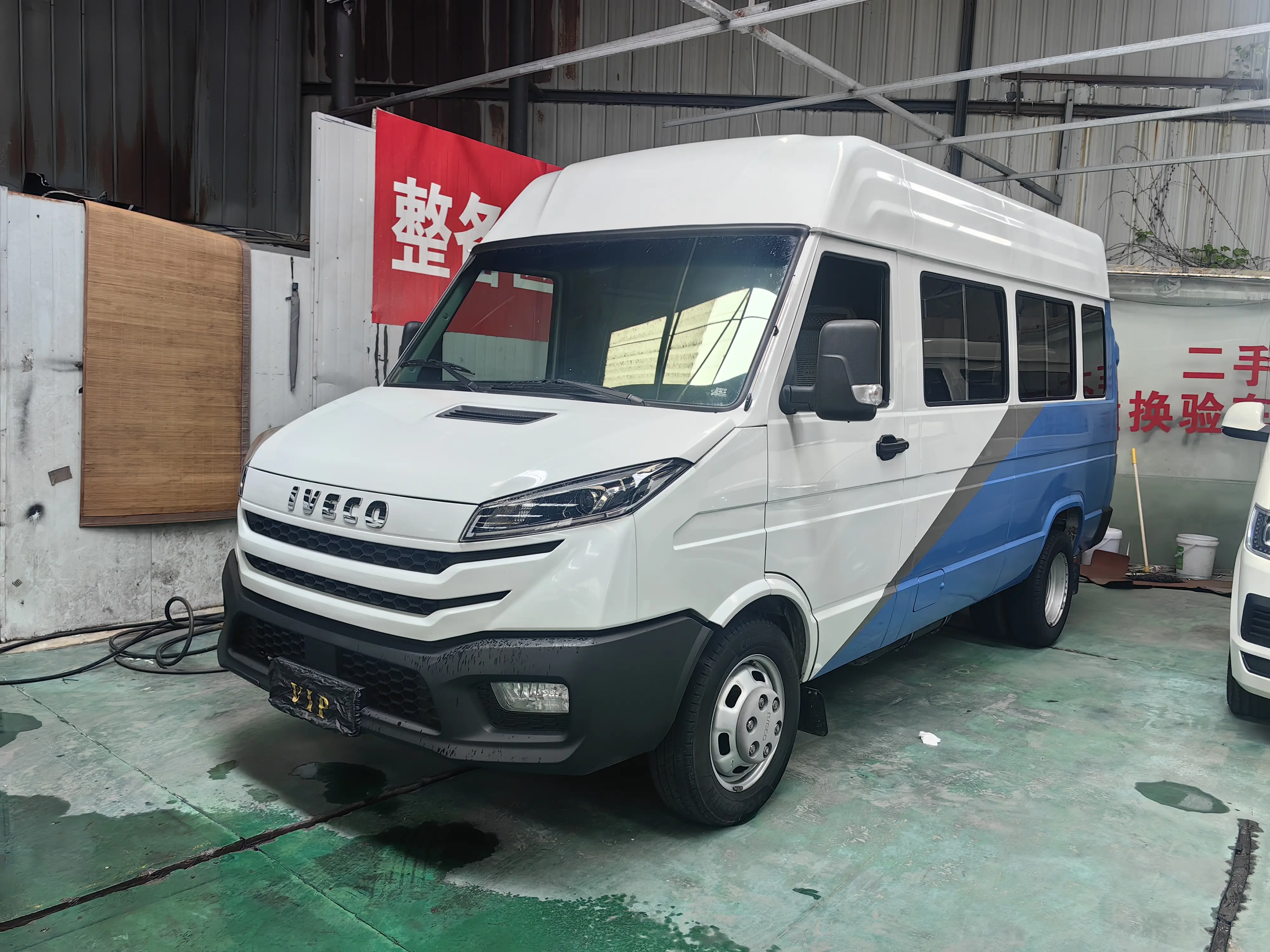 Iveco proud