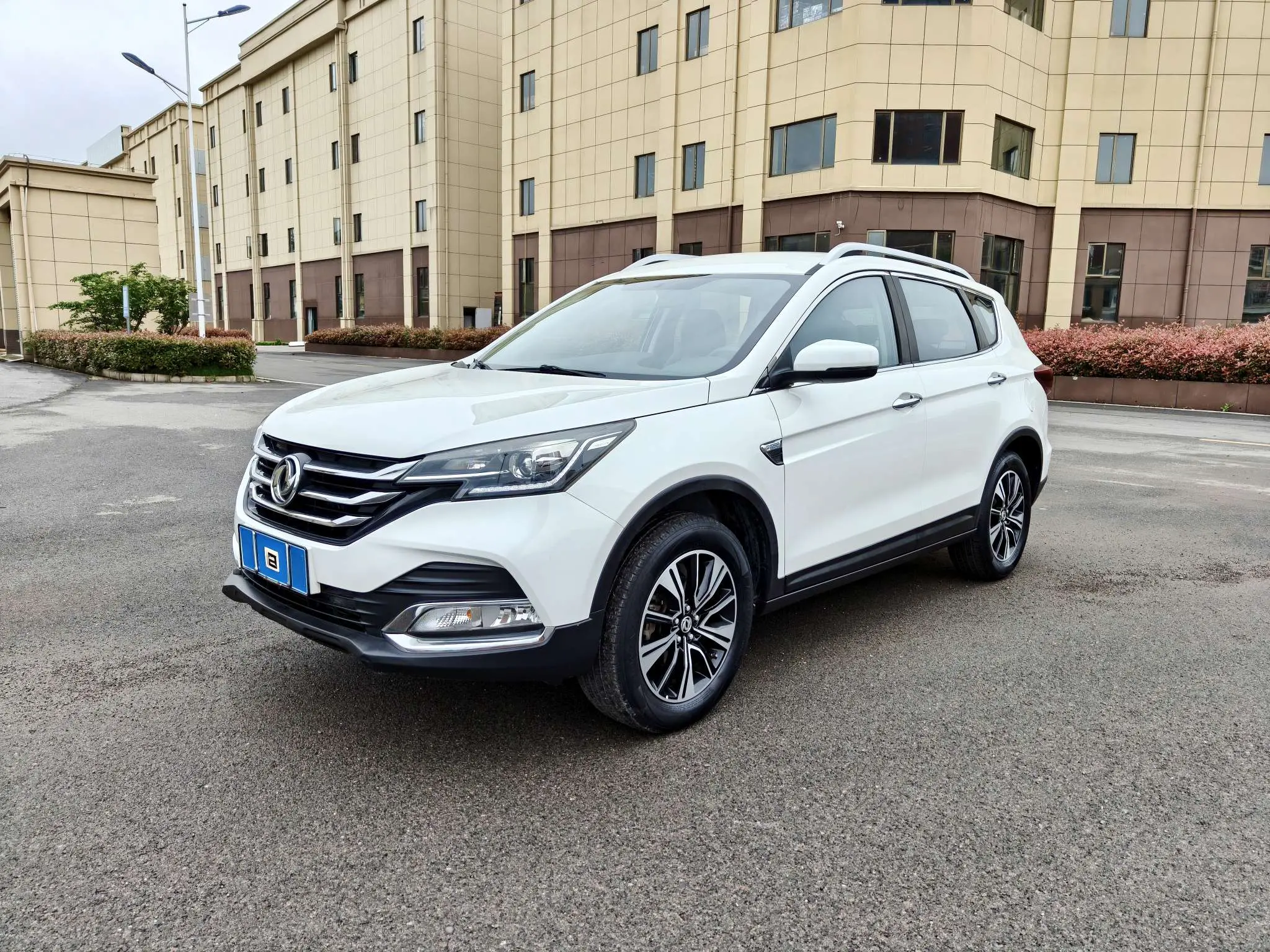 Dongfeng Fengshen AX7