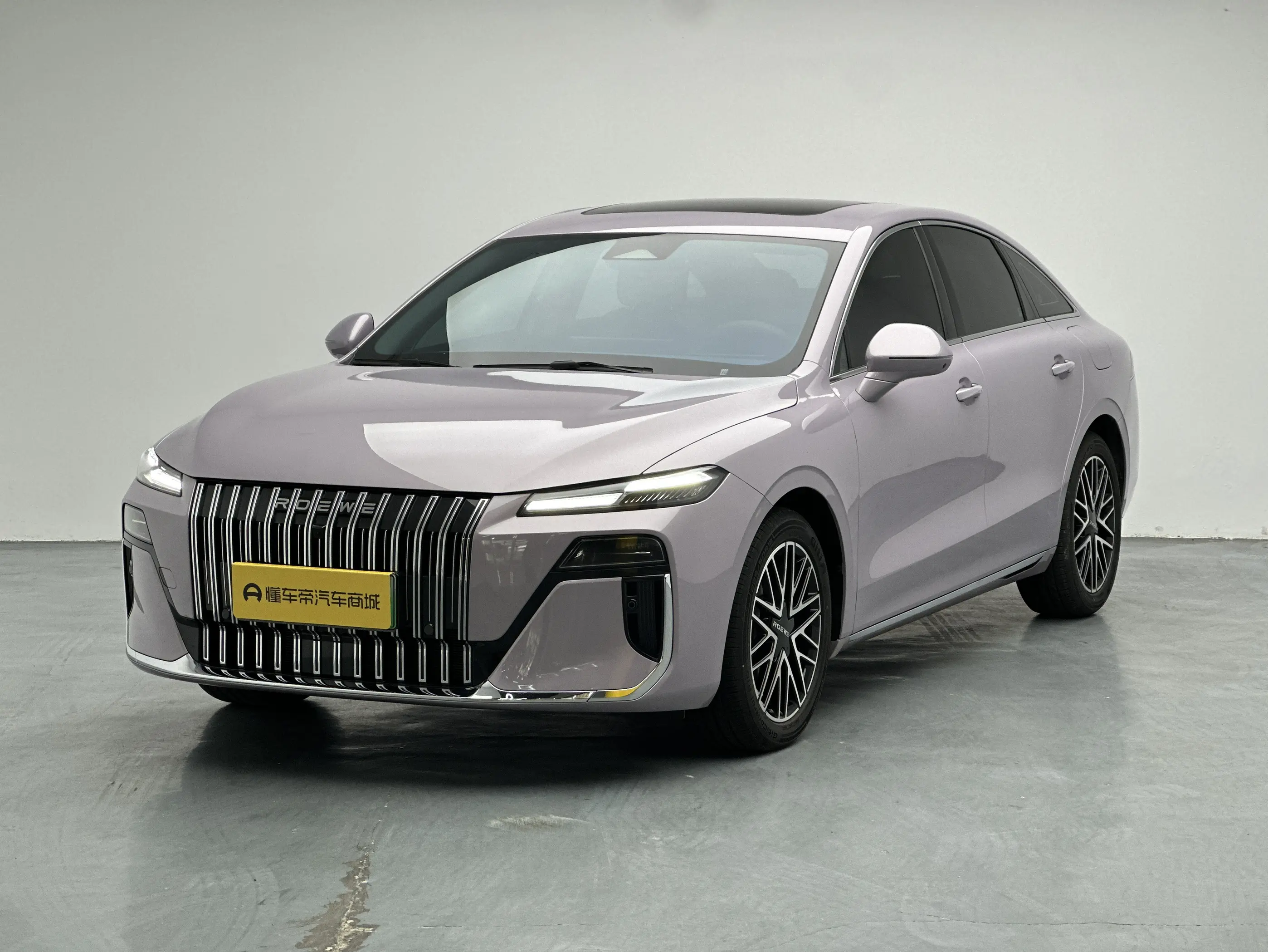 Roewe M7 DMH