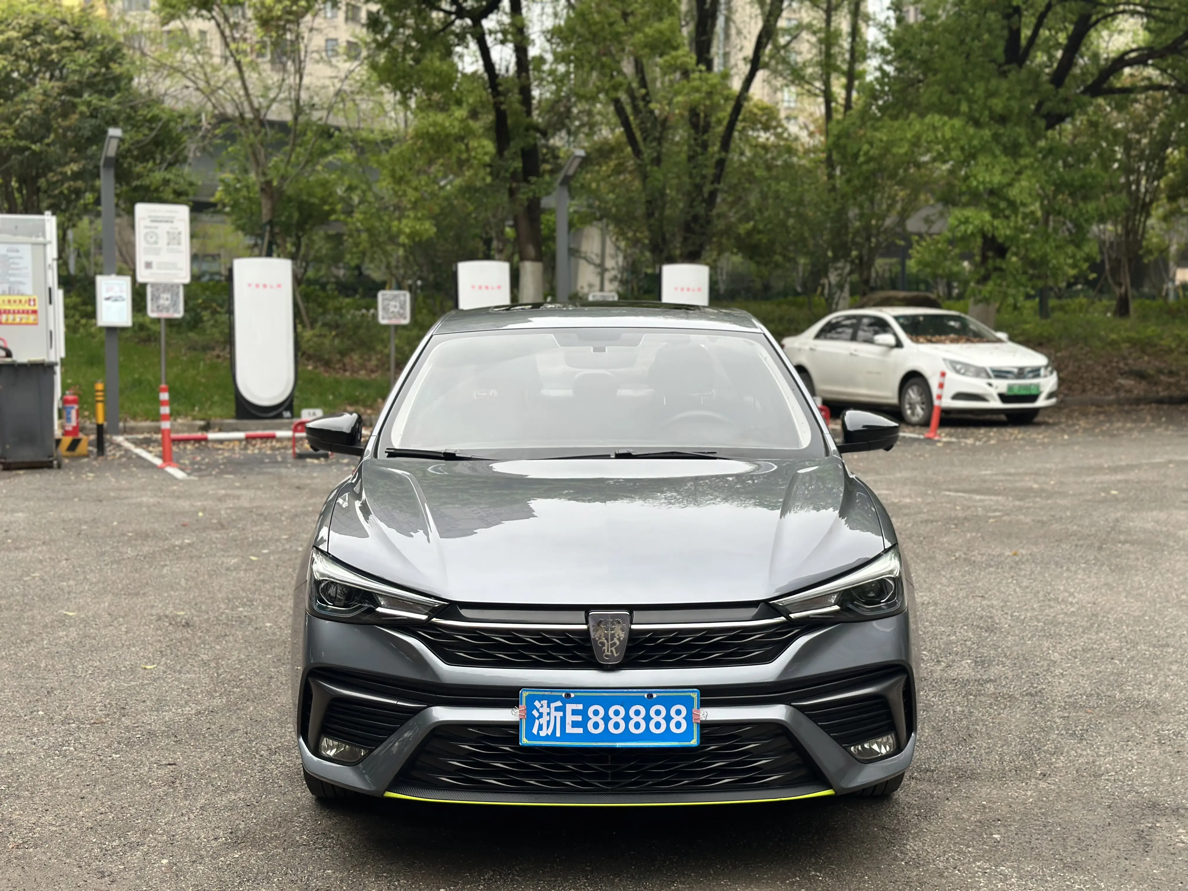 Roewe i5