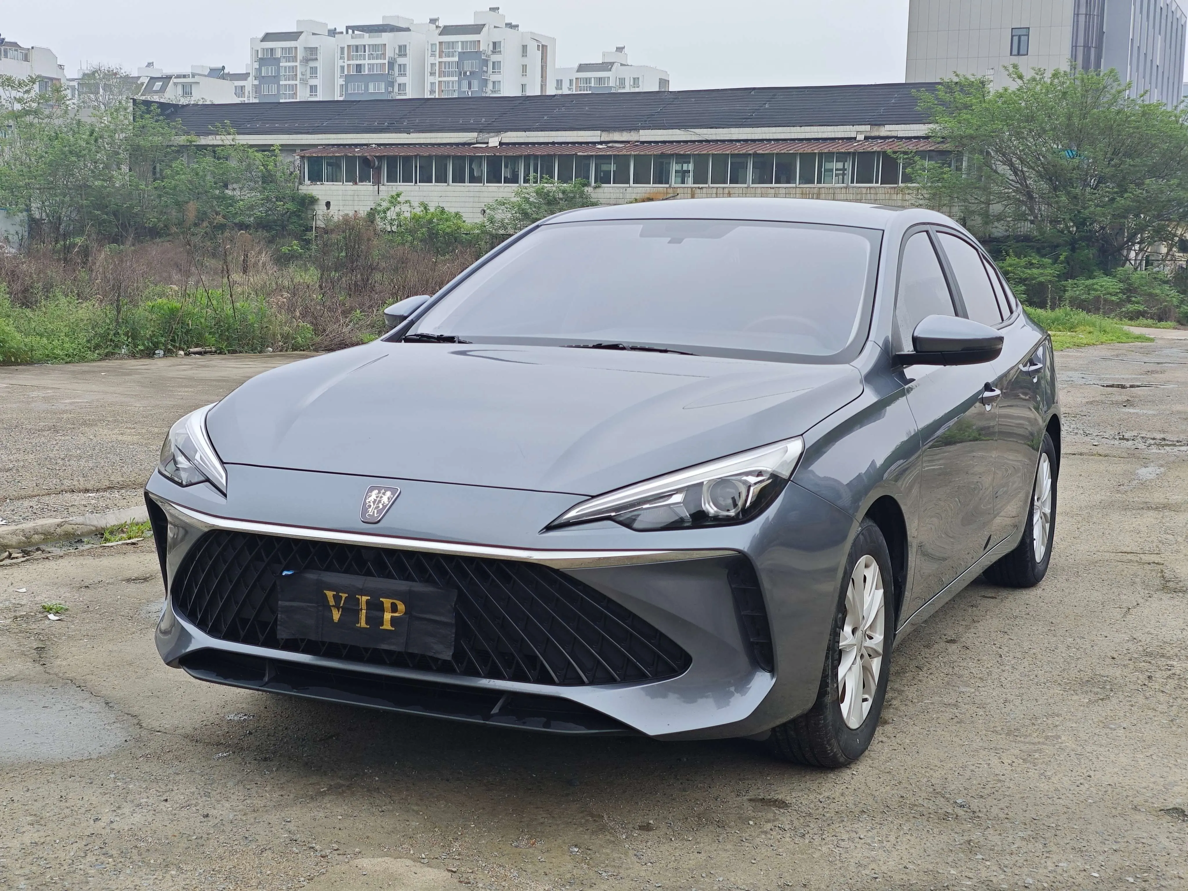 Roewe i5