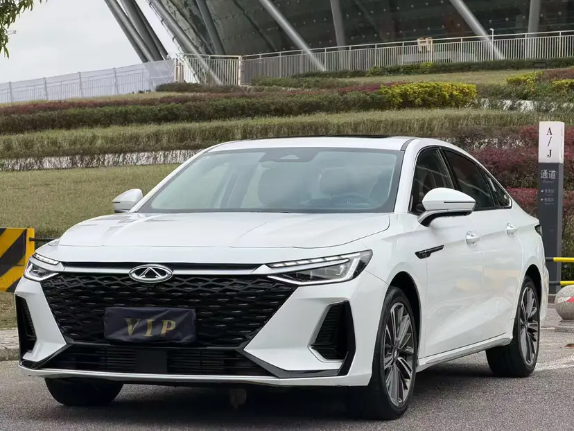 Chery Arrizo 8
