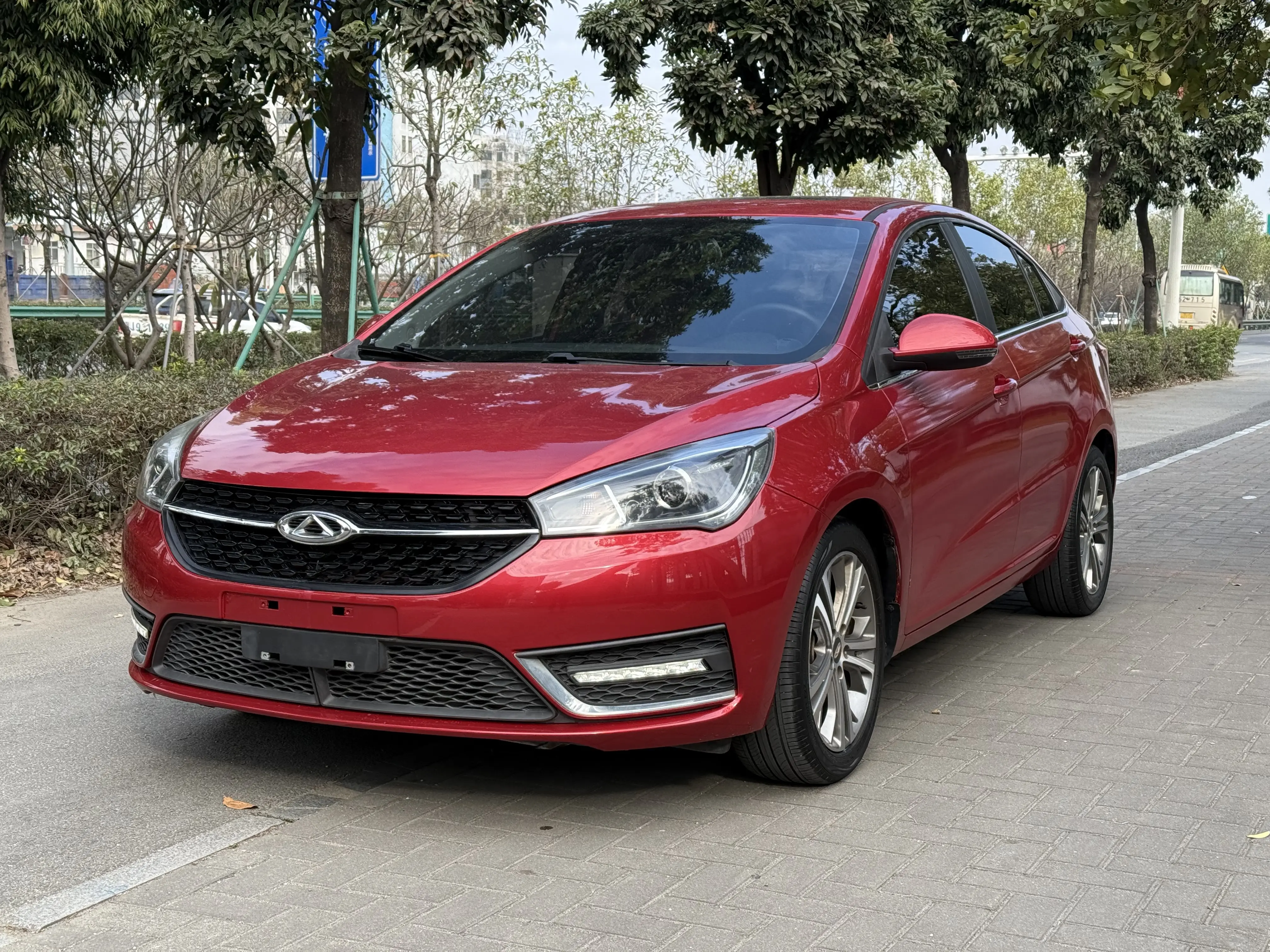 Chery Arrizo 5