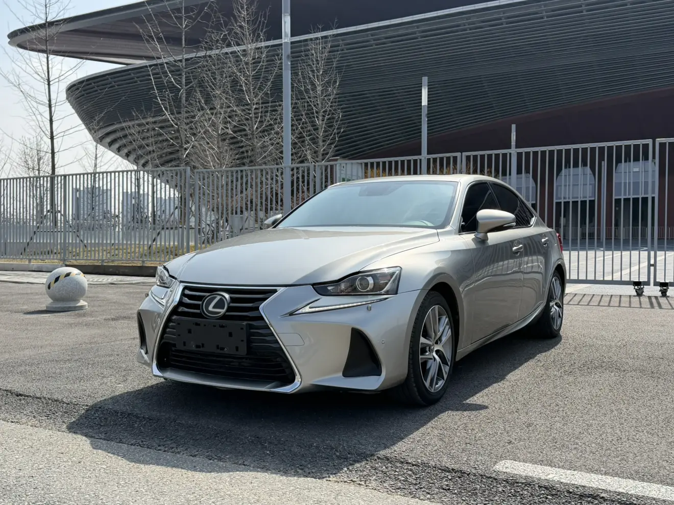 Lexus IS