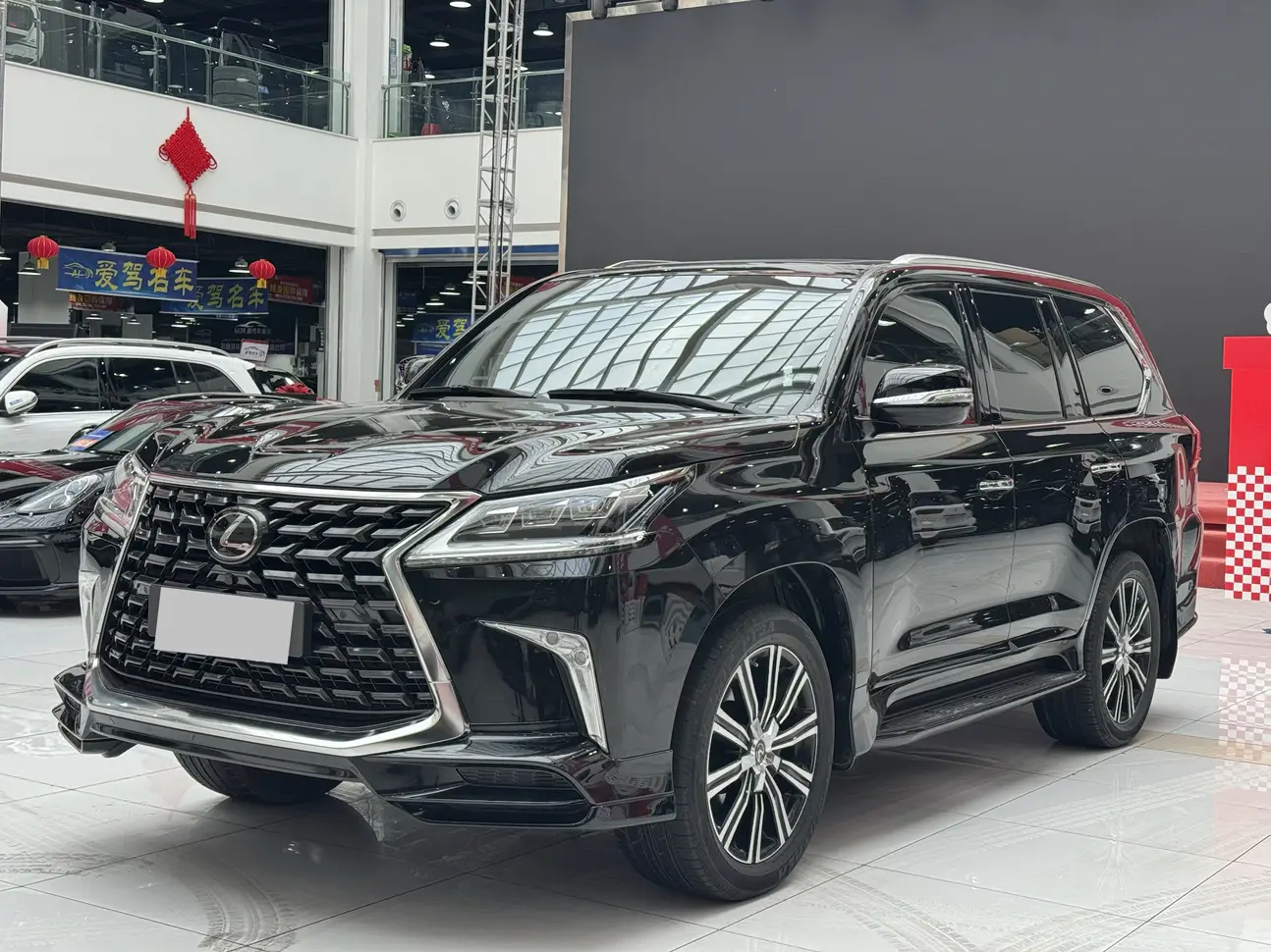 Lexus LX