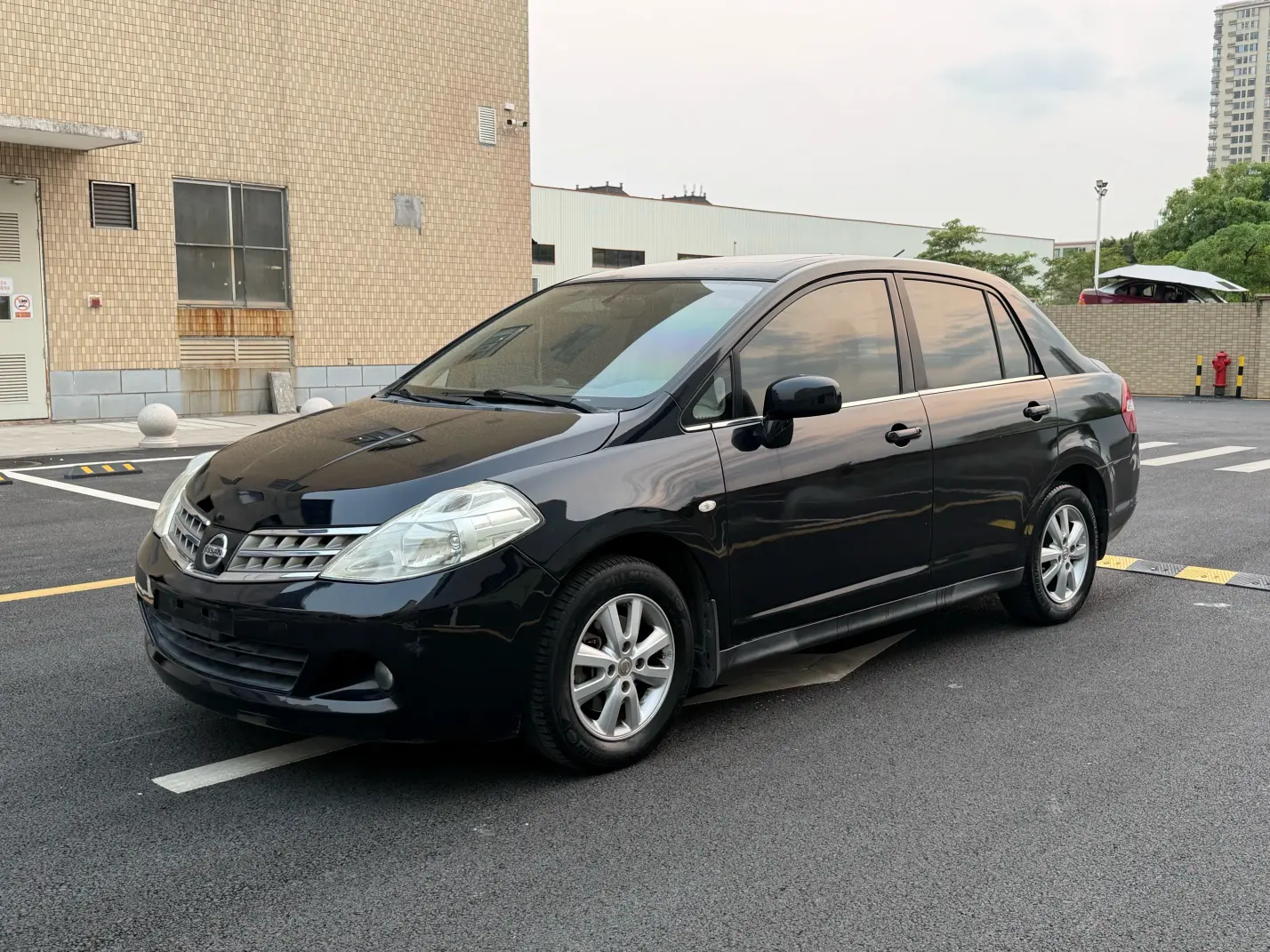 Nissan Tiida