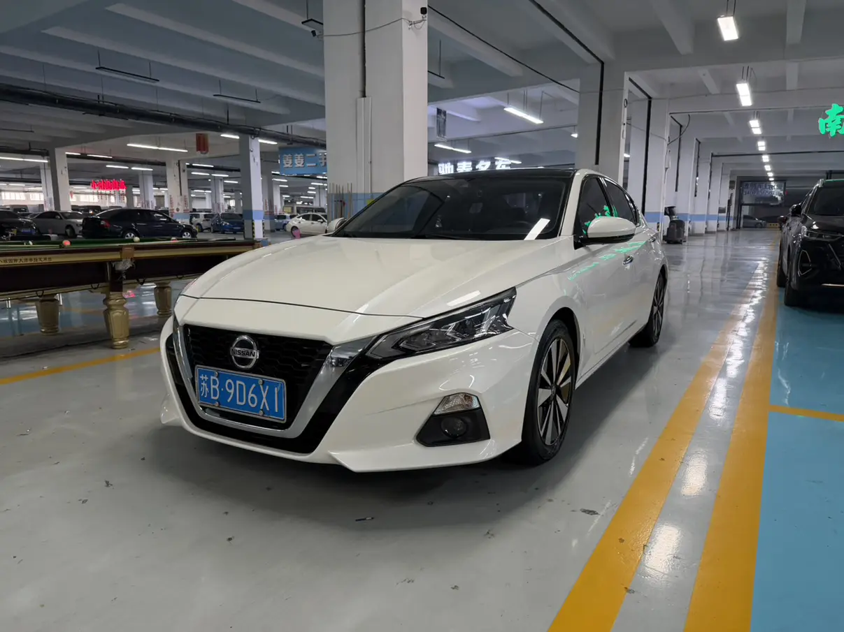 Nissan Altima