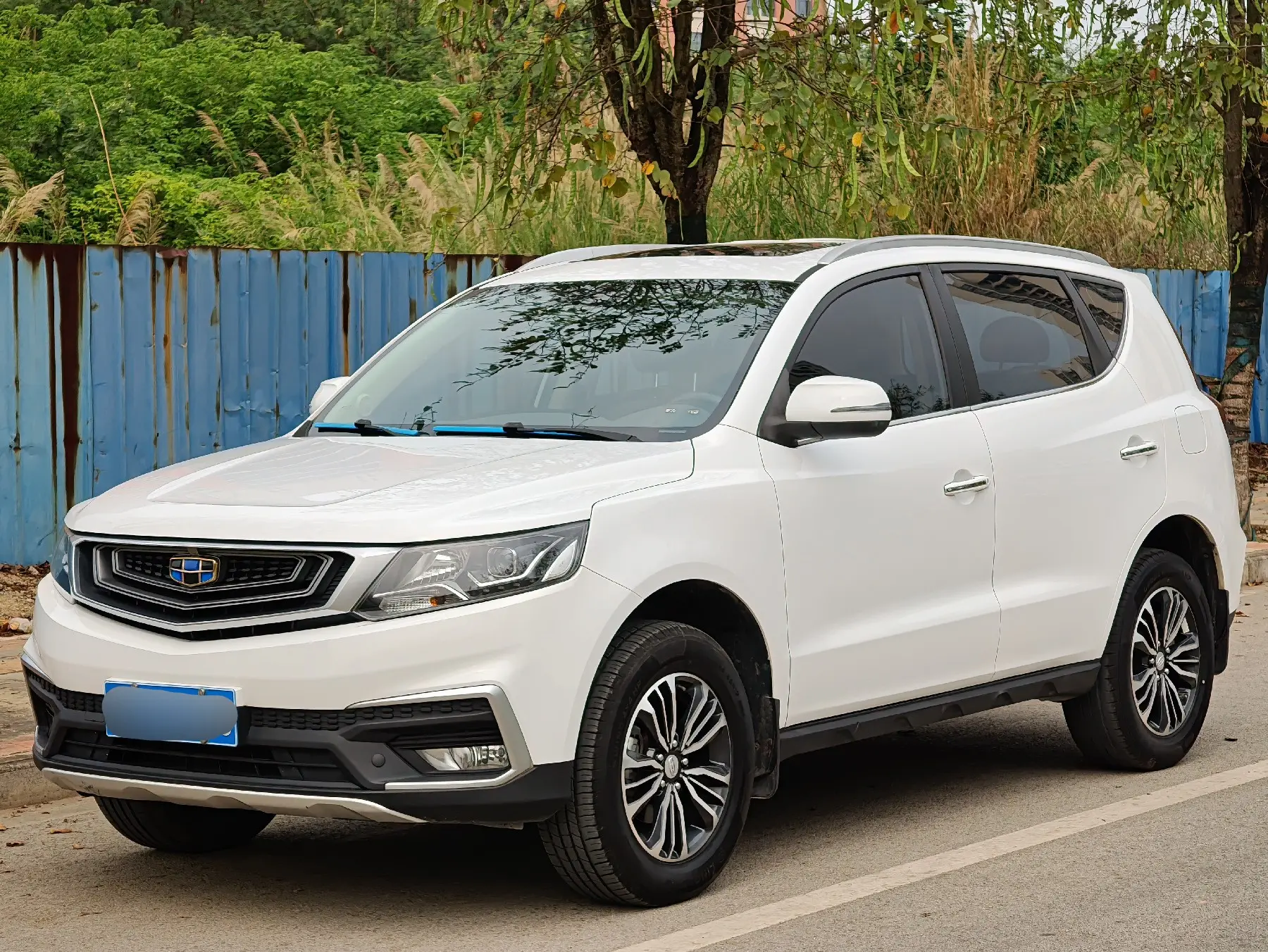 Geely Vision X6