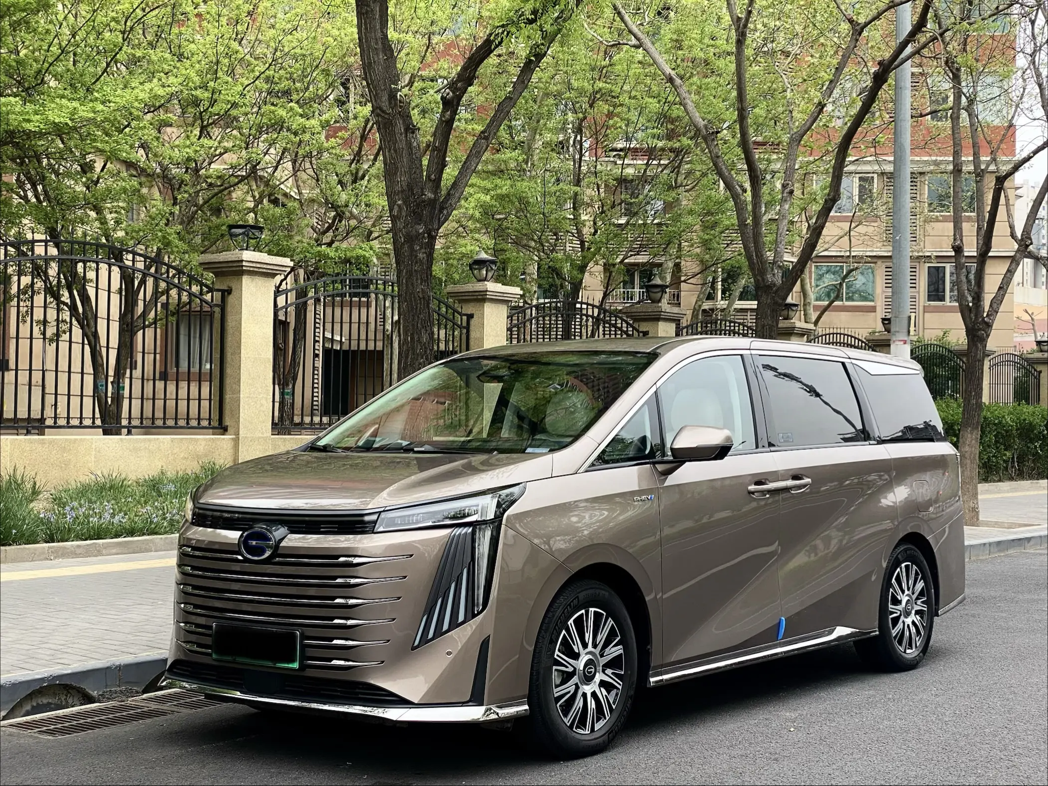 GAC Trumpchi E9 PHEV