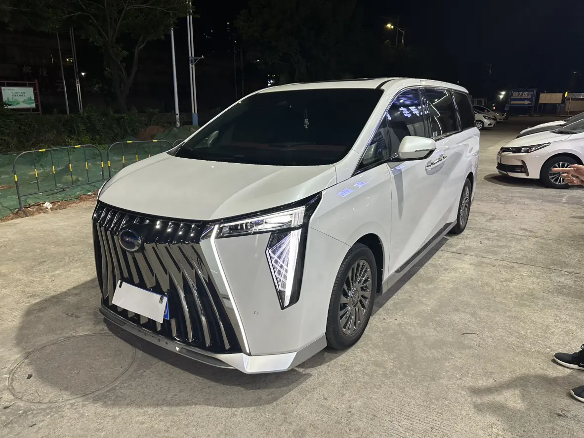 GAC Trumpchi M8