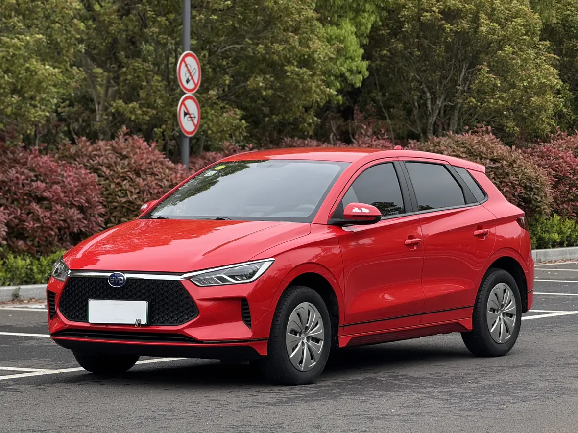 BYD e2