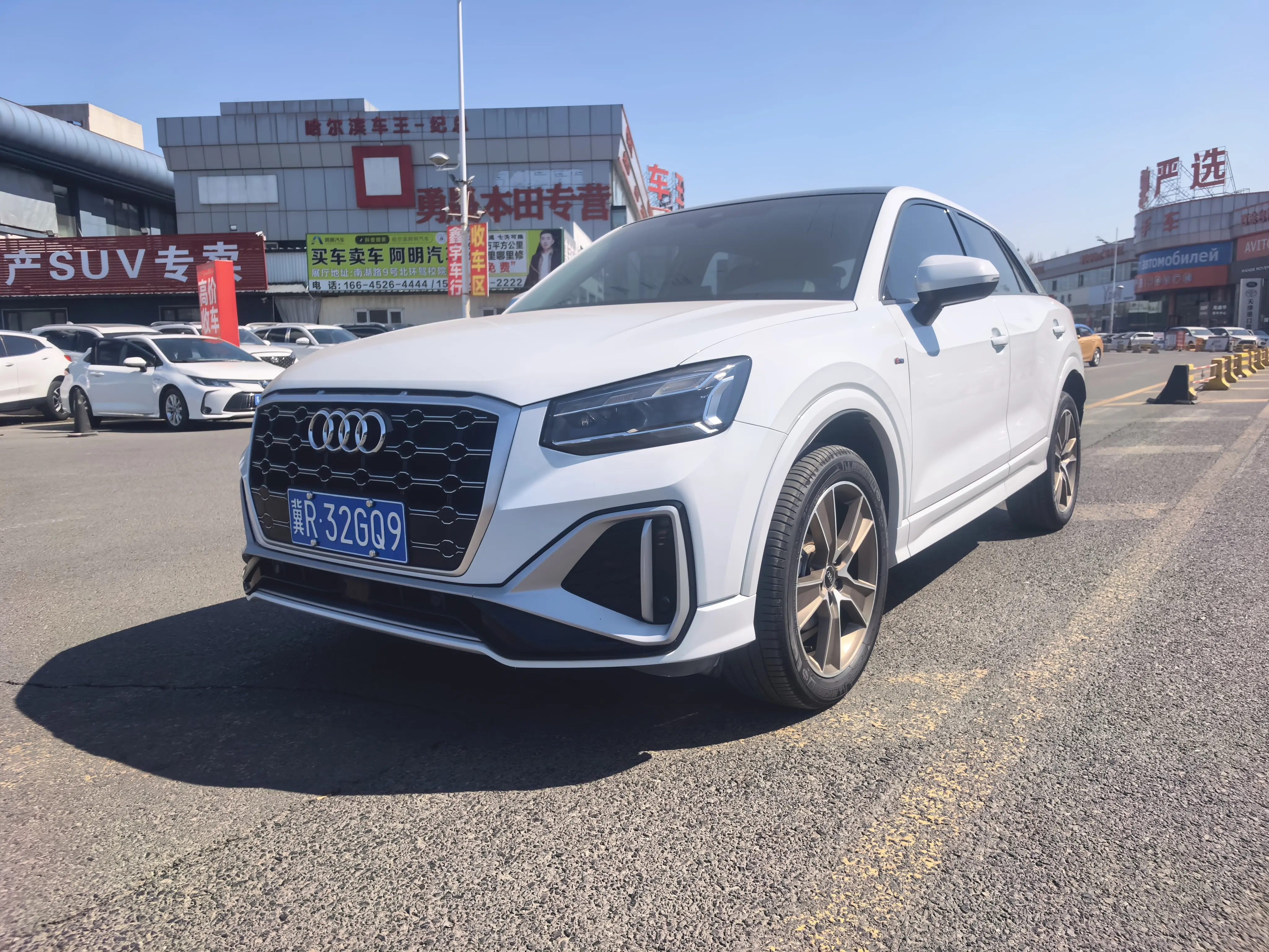 Audi Q2L