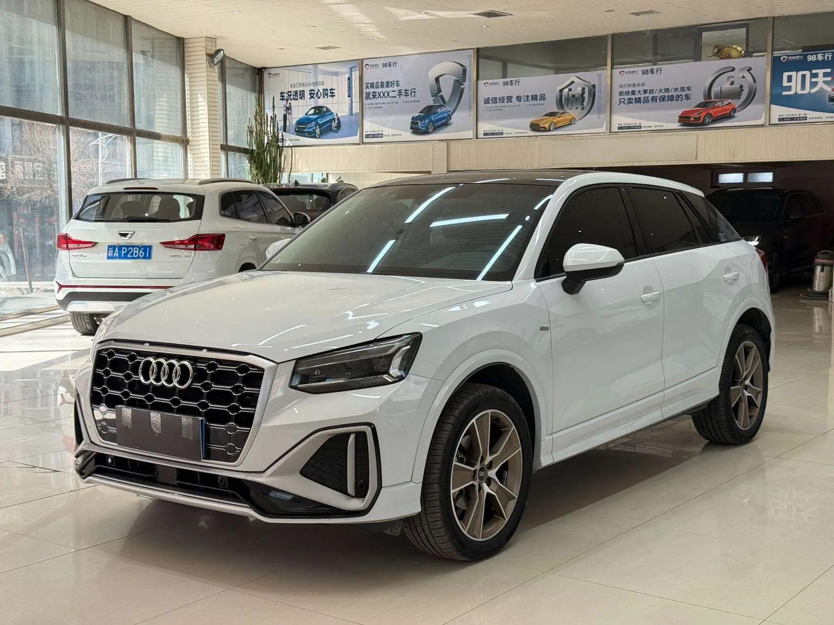 Audi Q2L