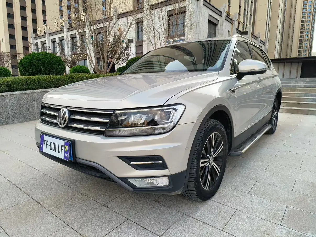 Volkswagen Tiguan L