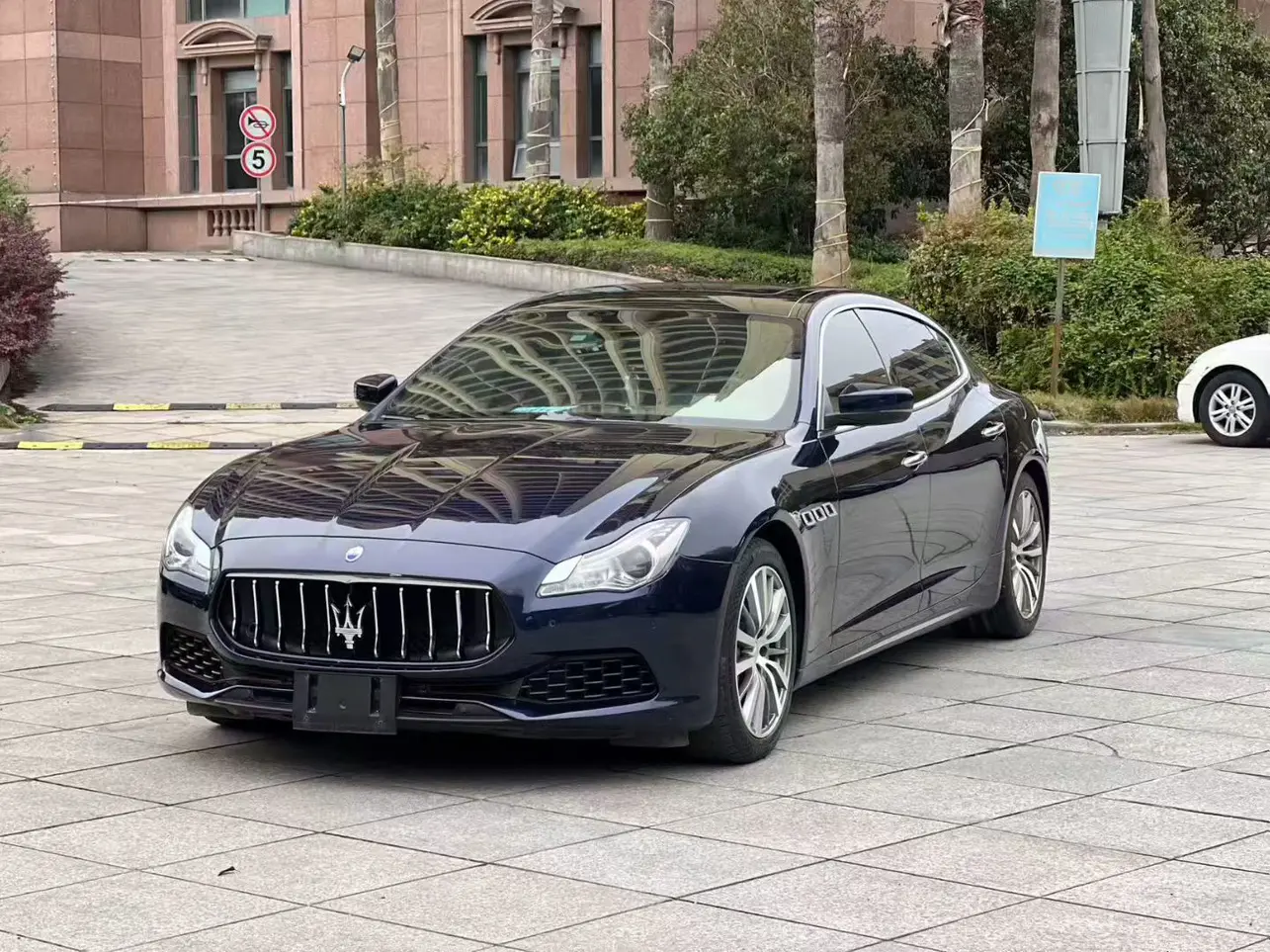 Maserati President
