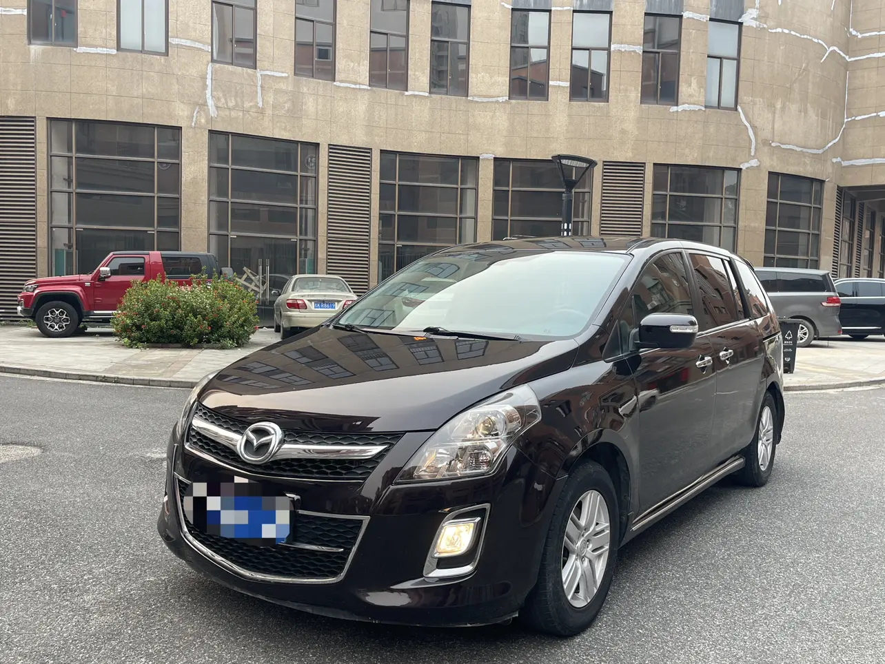 Mazda 8