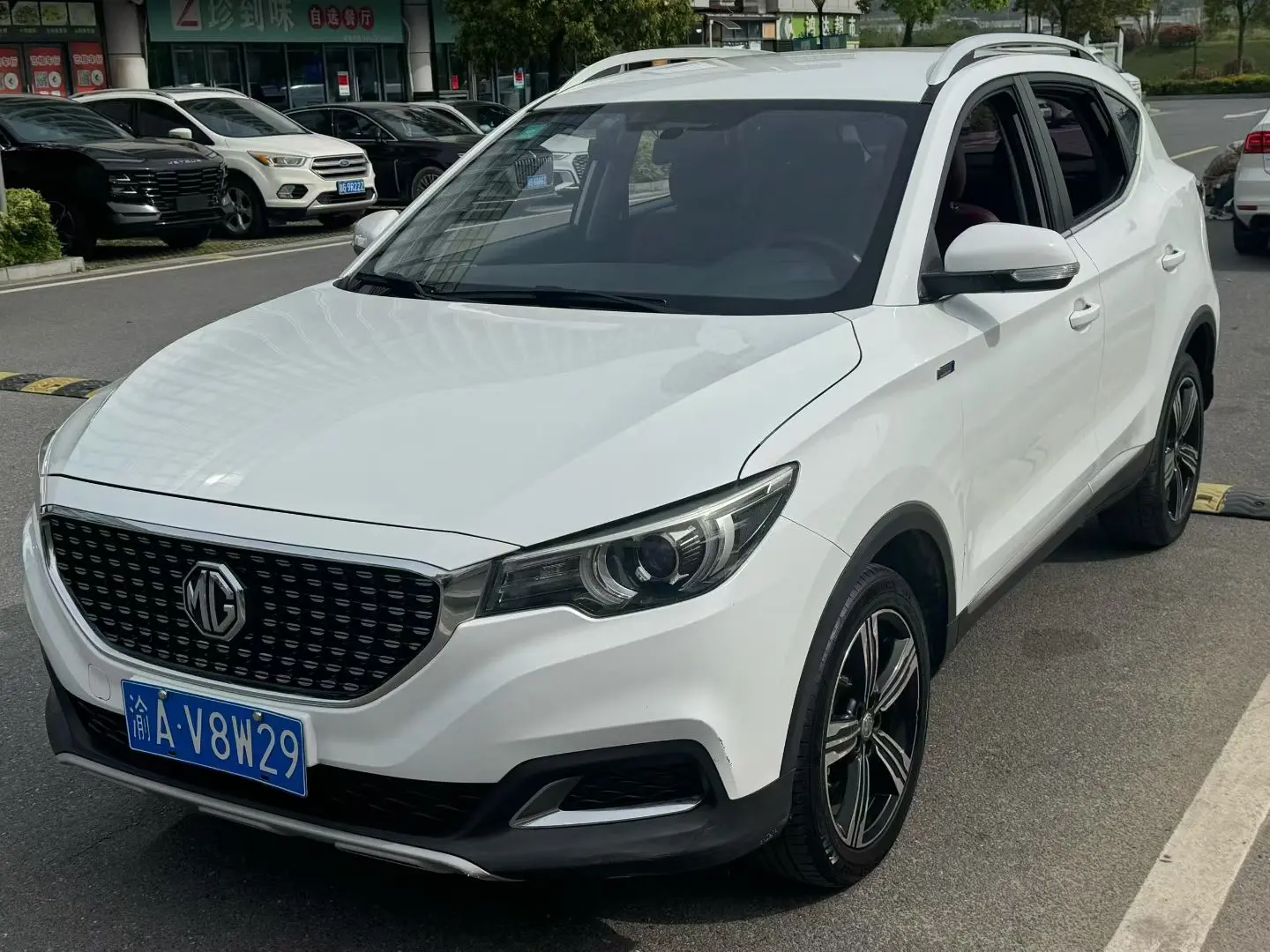 MG ZS