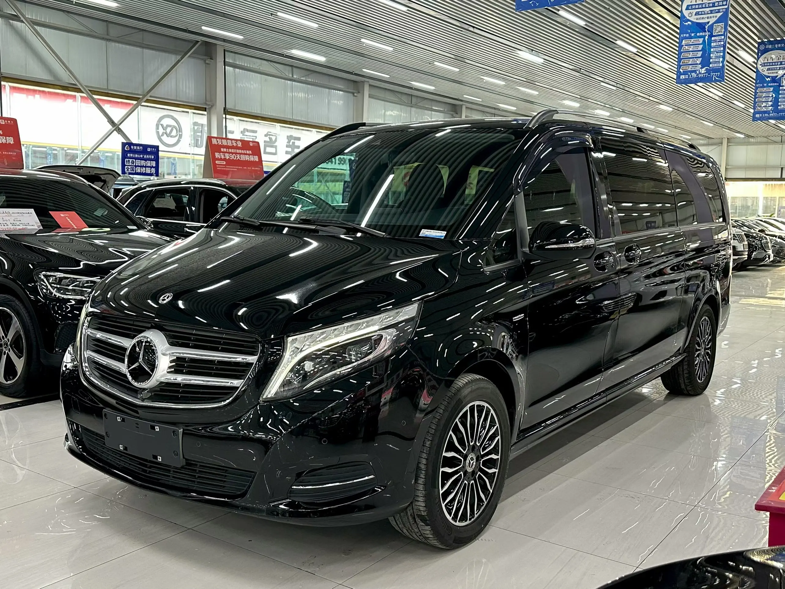 Mercedes-Benz Mercedes Benz V Class