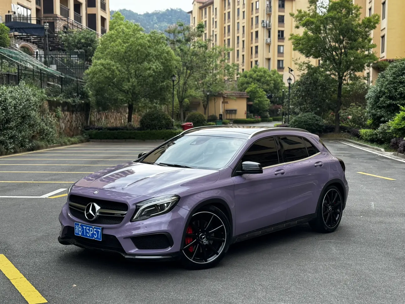 Mercedes-Benz GLA AMG
