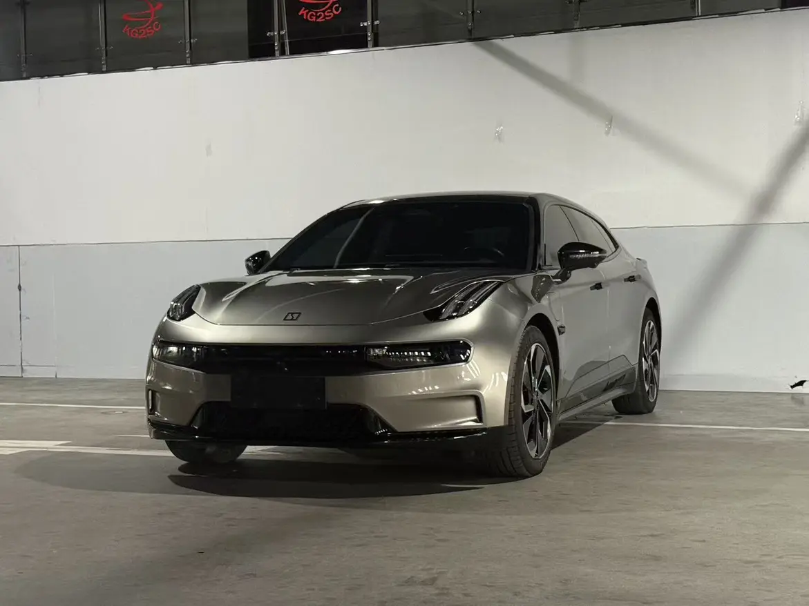 ZEEKR 001