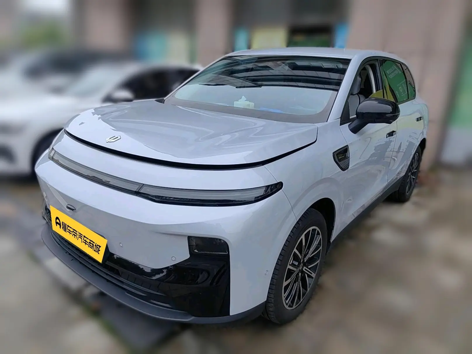 Leapmotor B10
