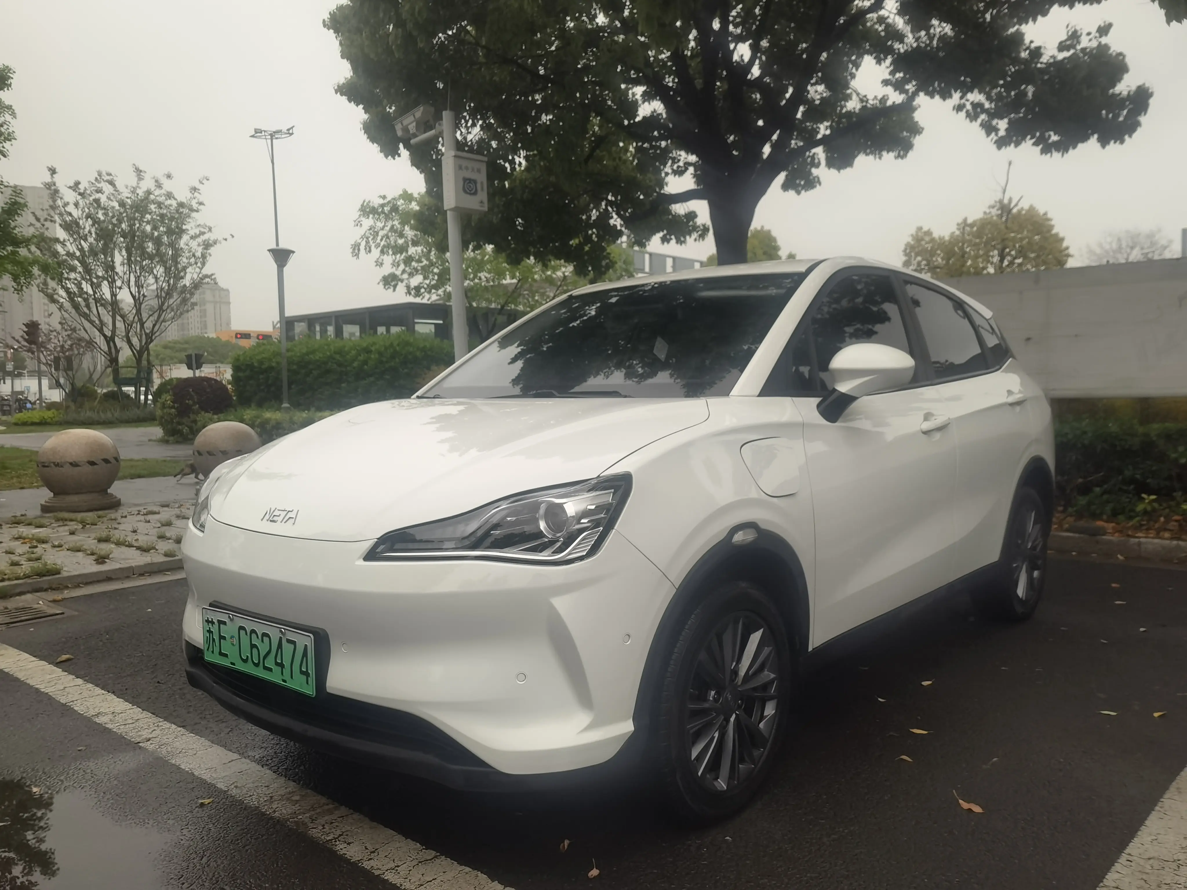 NETA Nezha V