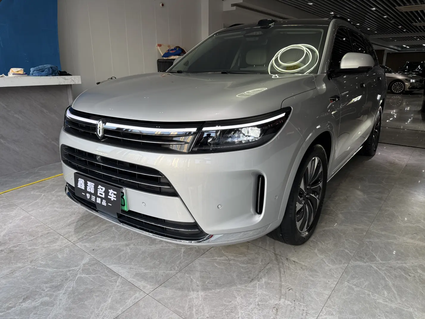 AITO M7