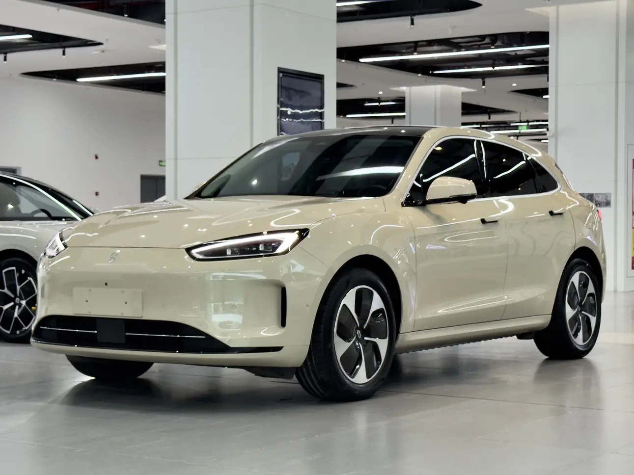 AITO M5