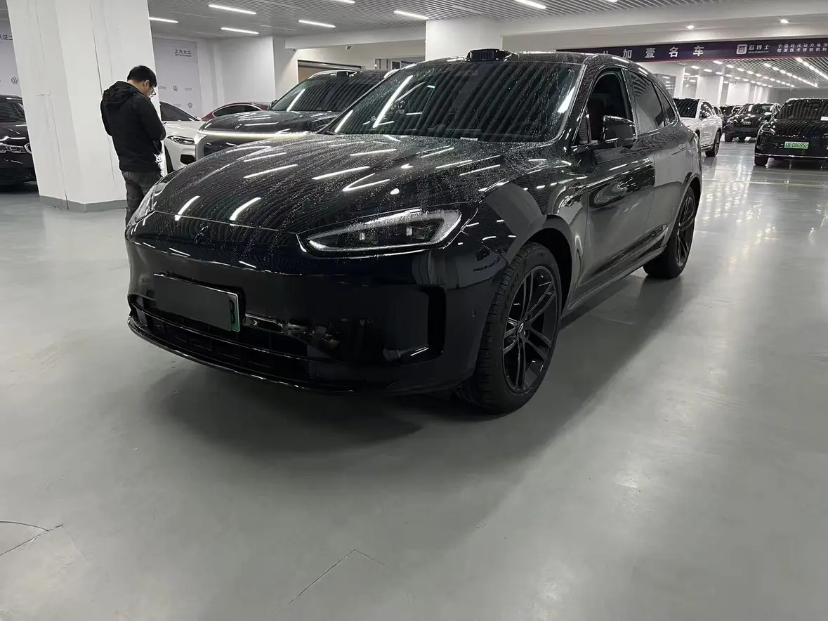 AITO M5