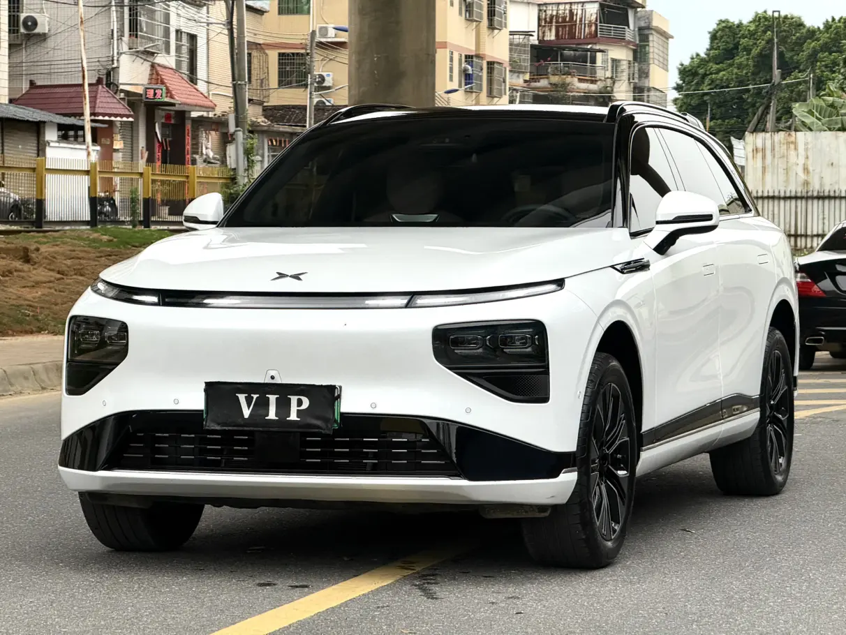 Xpeng G9
