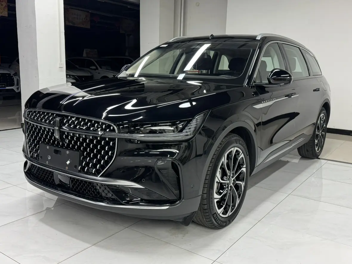 Lincoln Navigator