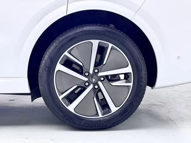 Lixiang L6