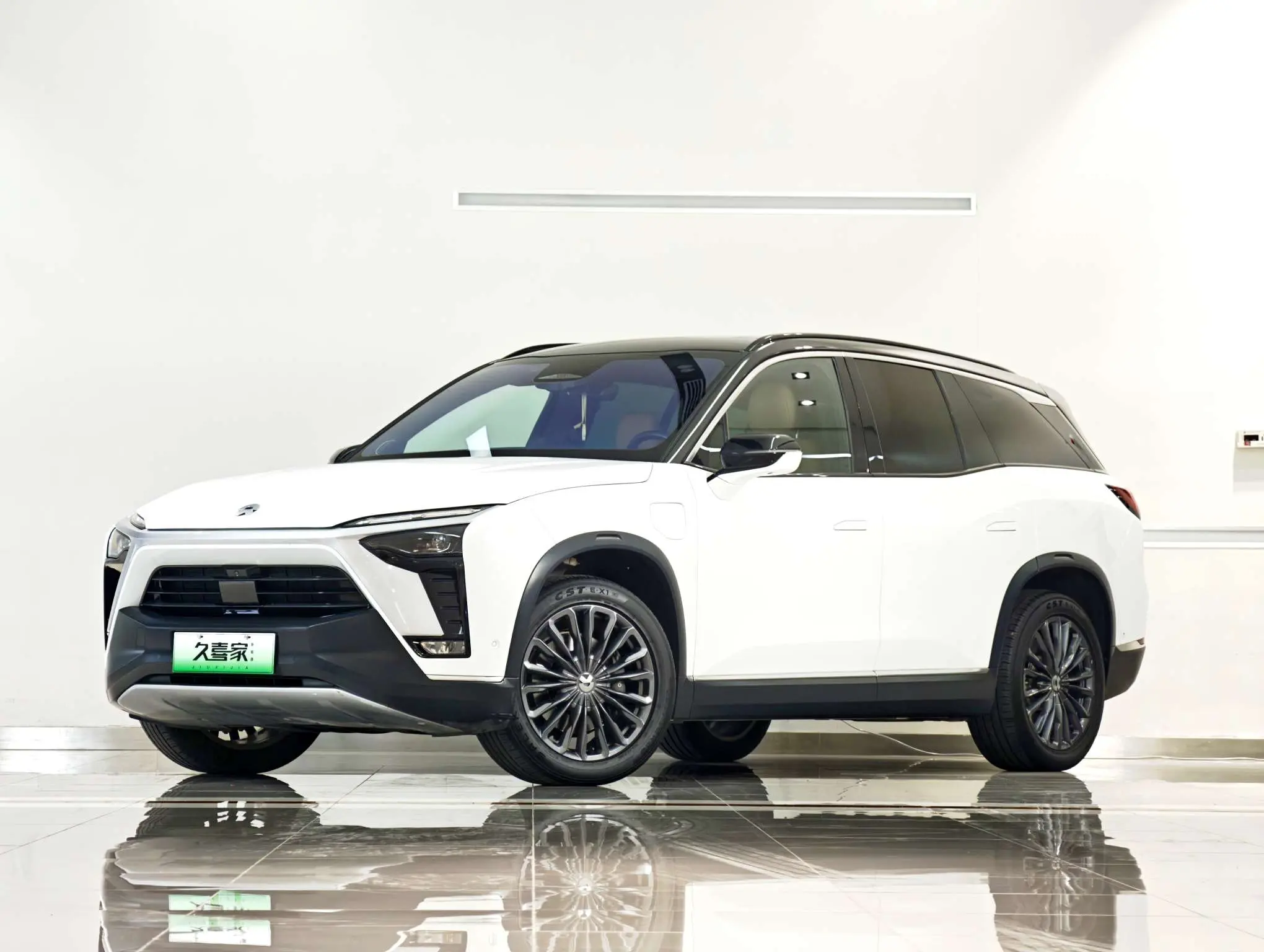 NIO ES8