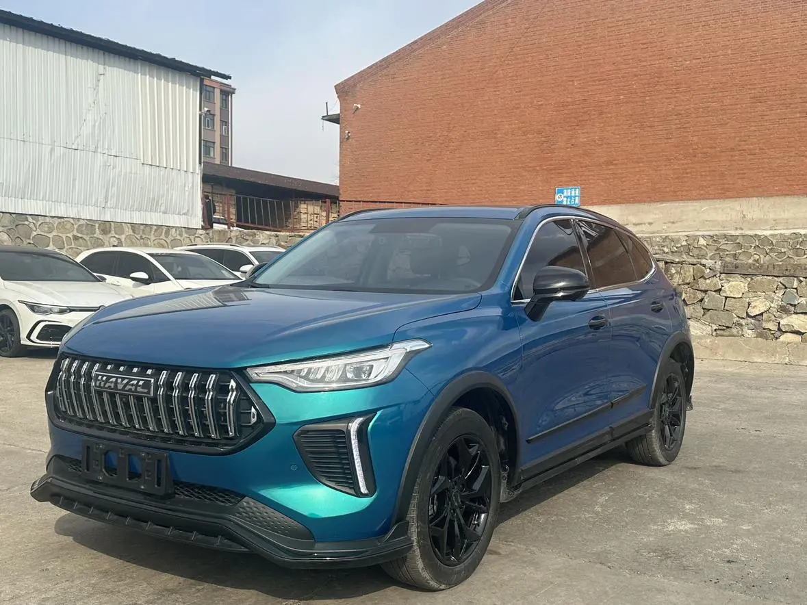 Haval Harvard Red Rabbit