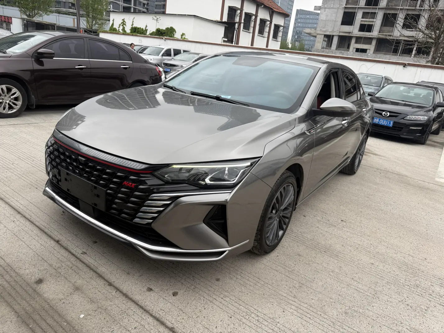 Dongfeng Yixuan MAX