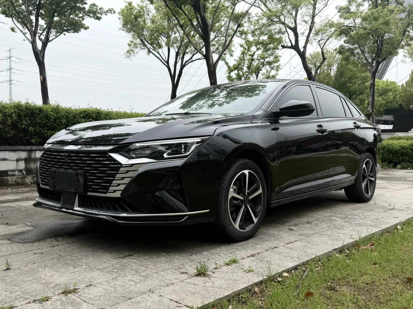 Dongfeng Yixuan MAX