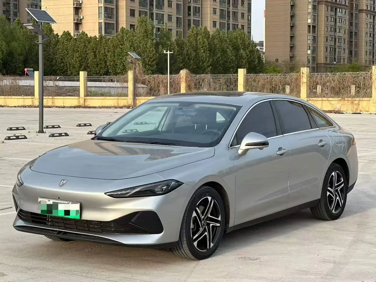 Roewe D7 DMH