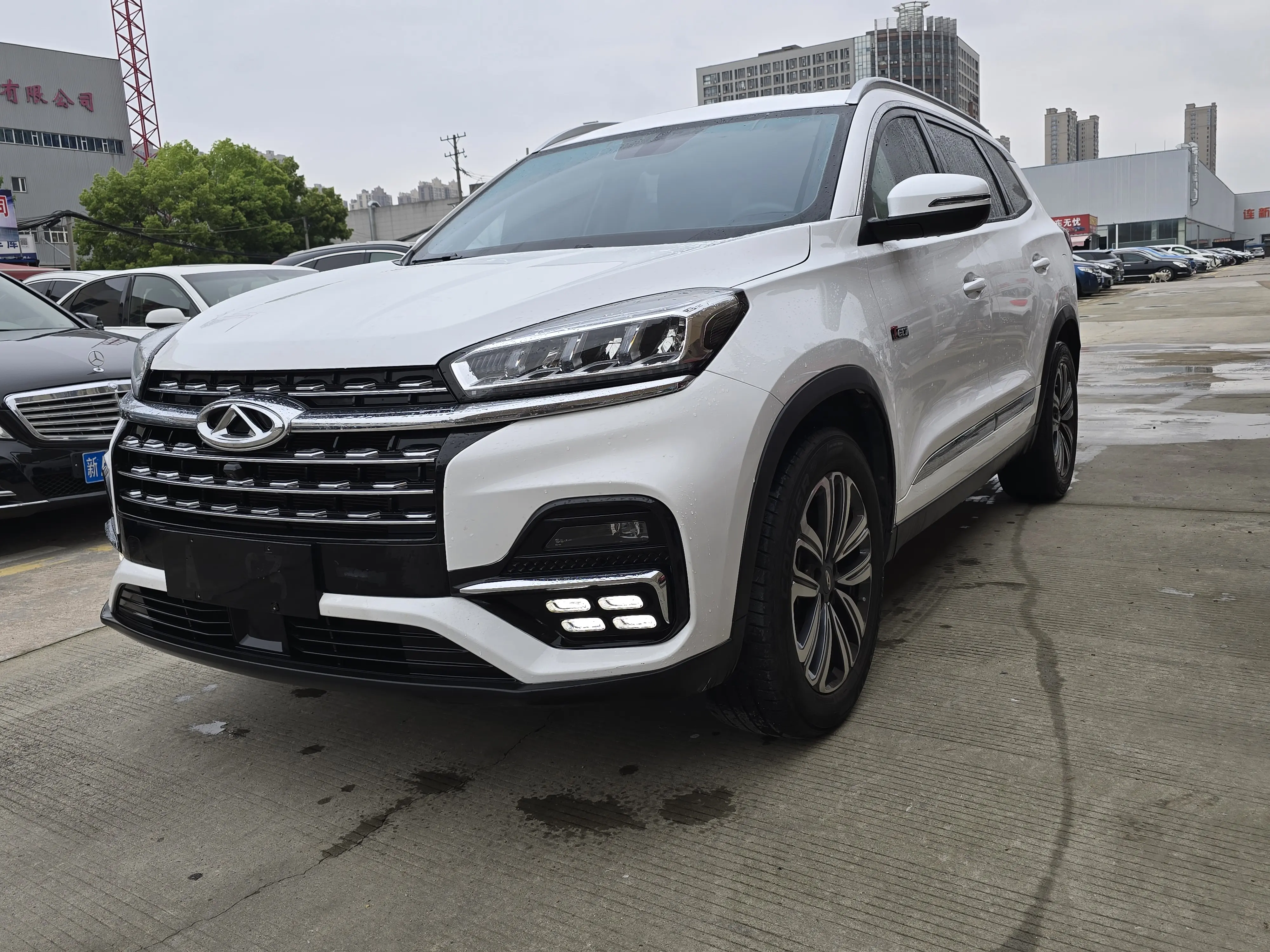 Chery Tiggo 8