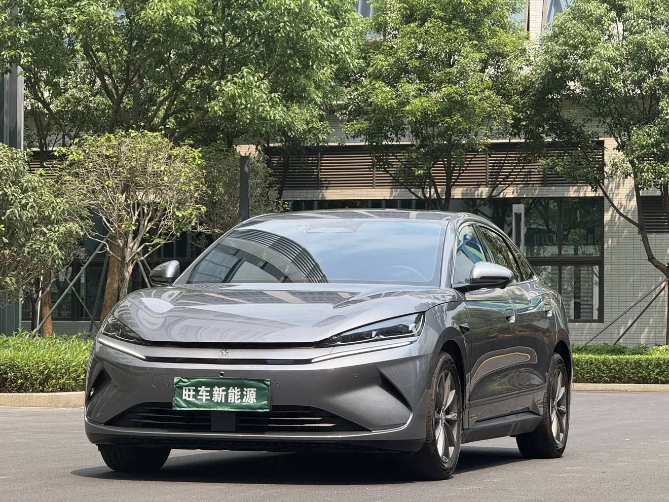 BYD Qin L EV
