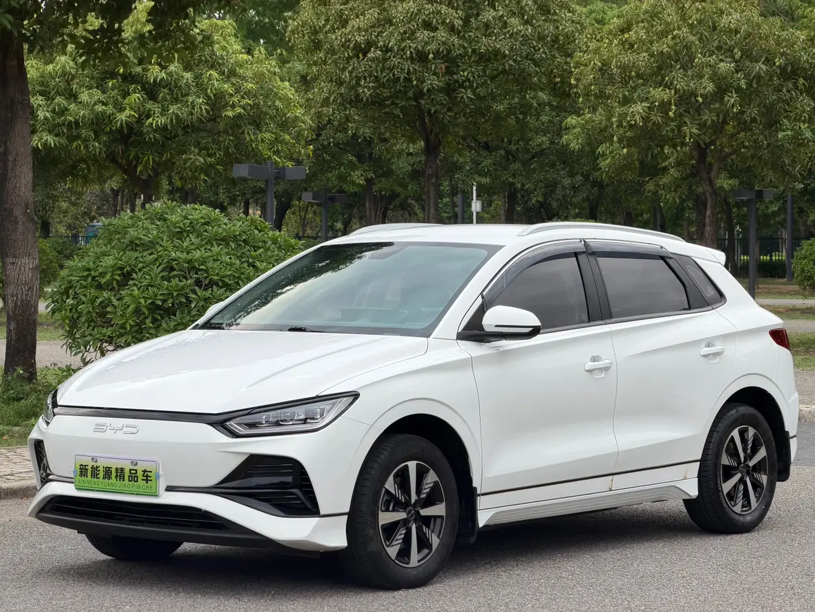 BYD e2