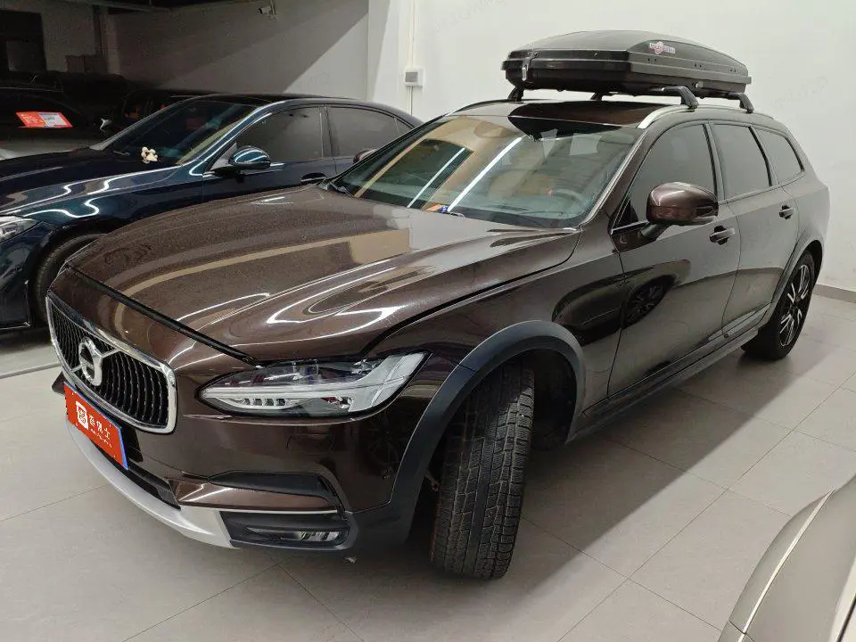 Volvo V90